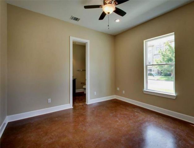 2206 Holman Street, Houston, TX 77004