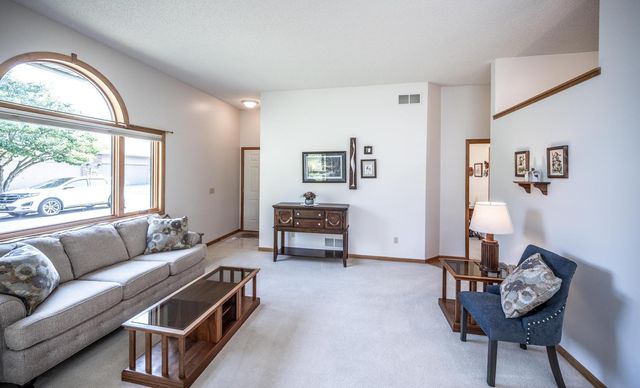 4159 Arbor Lane, Eagan, MN 55122