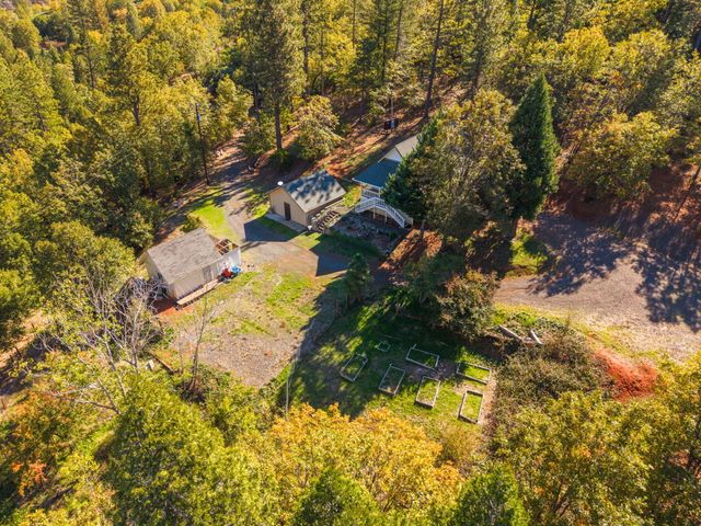 29204 Park Road, Round Mountain, CA 96084