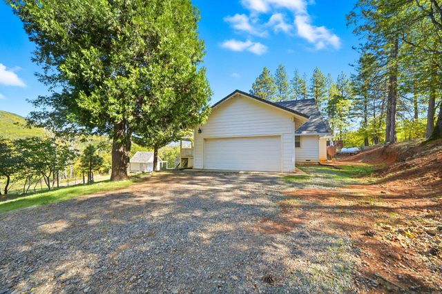 29204 Park Road, Round Mountain, CA 96084