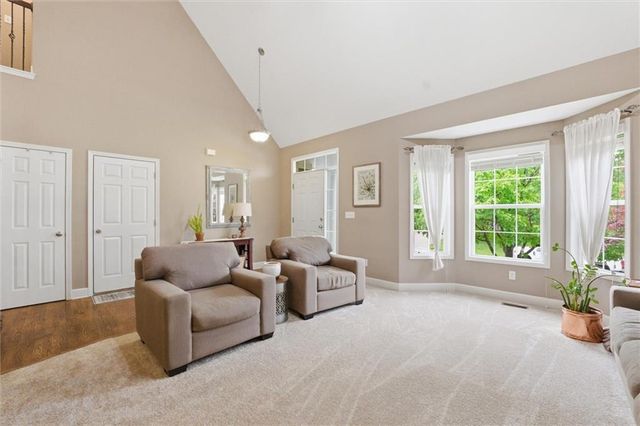 2509 SW Carlton Court, Lee's Summit, MO 64082