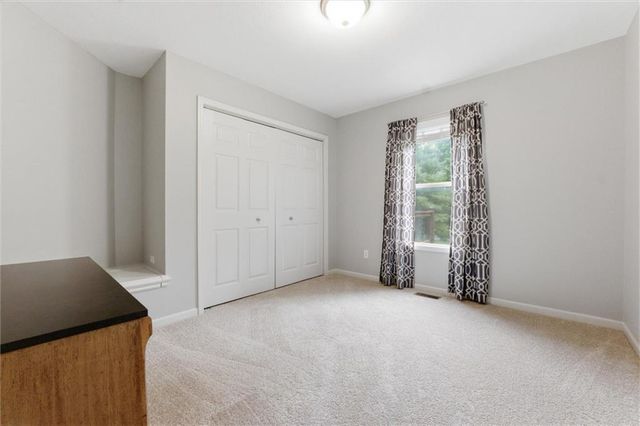 2509 SW Carlton Court, Lee's Summit, MO 64082