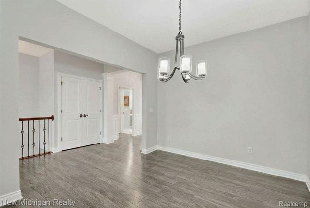 13185 Harbor Landings Drive 102, Fenton Charter Township, MI 48430