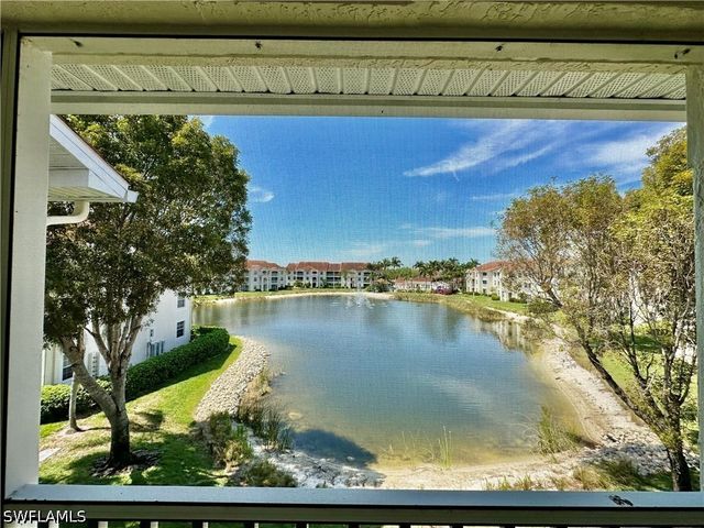 4700 Saint Croix LN 335, Naples, FL 34109