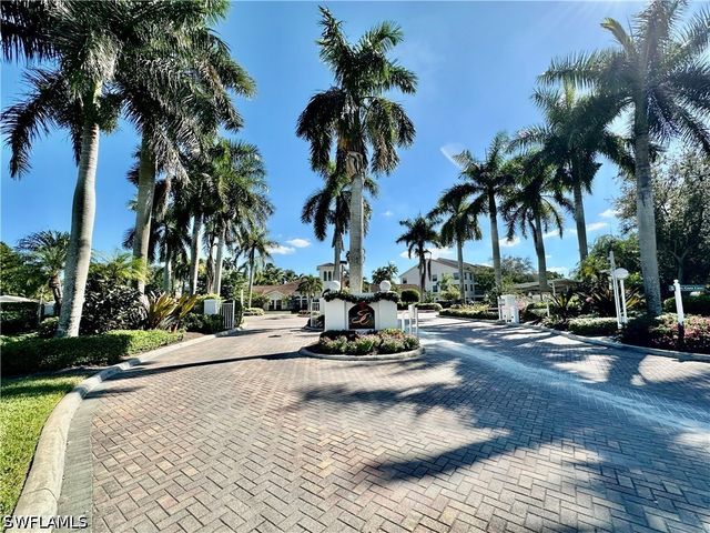 4700 Saint Croix LN 335, Naples, FL 34109