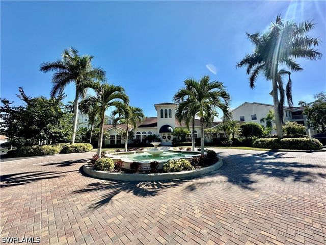 4700 Saint Croix LN 335, Naples, FL 34109
