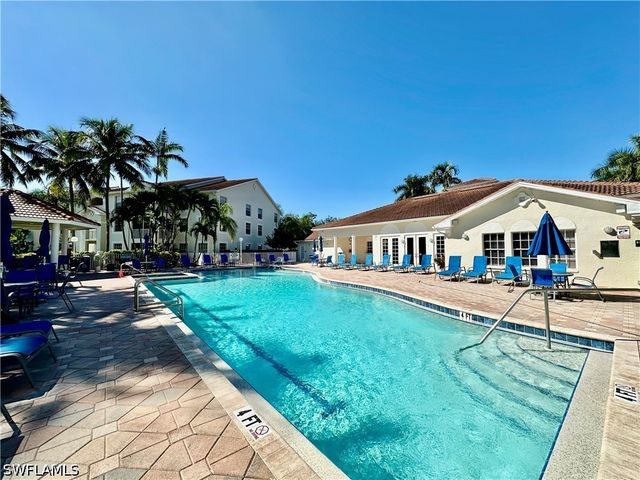 4700 Saint Croix LN 335, Naples, FL 34109