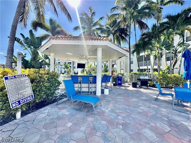 4700 Saint Croix LN 335, Naples, FL 34109