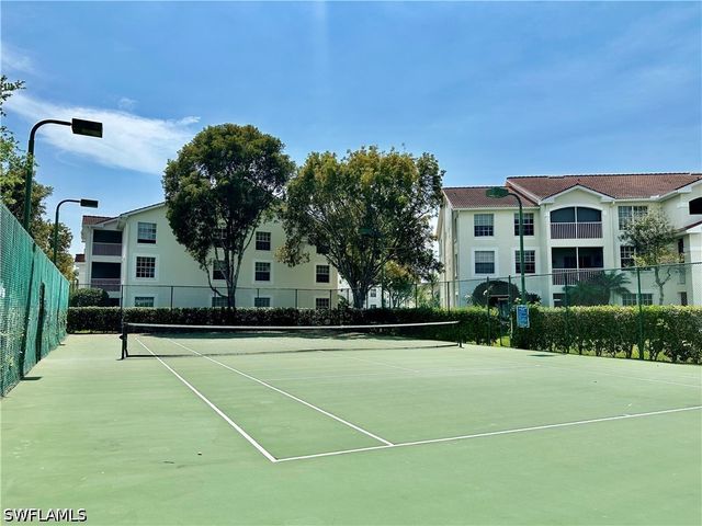 4700 Saint Croix LN 335, Naples, FL 34109