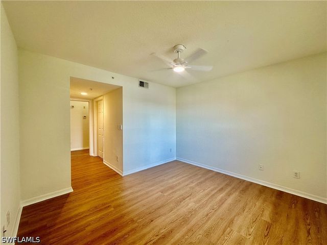 4700 Saint Croix LN 335, Naples, FL 34109