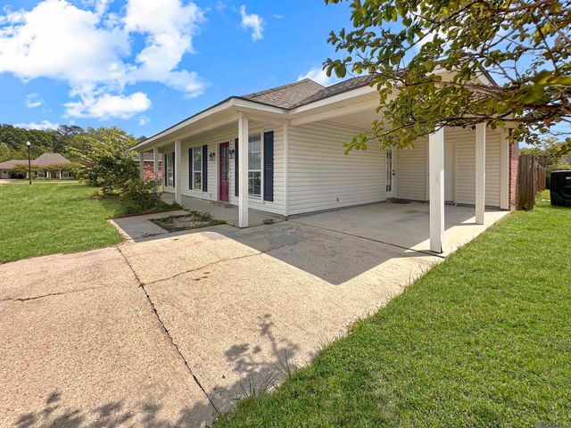 10088 Lexington Dr, Denham Springs, LA 70706