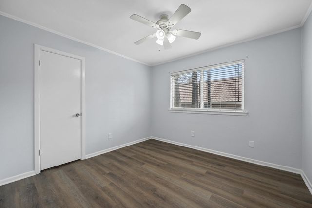 660 Springhill Drive, Hurst, TX 76054