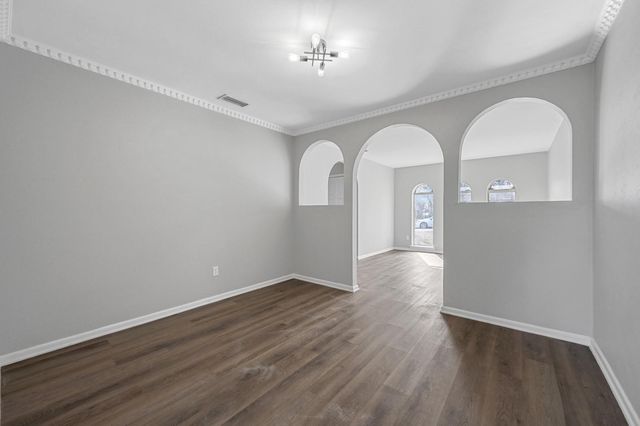 660 Springhill Drive, Hurst, TX 76054