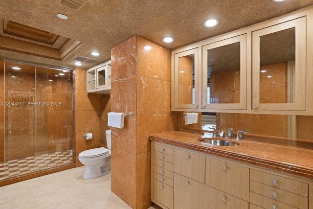 5025 Collins Avenue 110311041105, Miami Beach, FL 33140