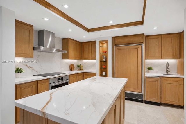 5025 Collins Avenue 110311041105, Miami Beach, FL 33140