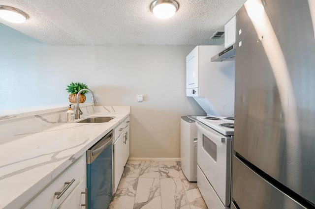 325 Carolcrest Lane 3, Livingston, TX 77351