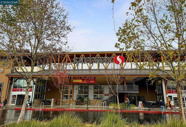 608 Banyan Ln, Walnut Creek, CA 94598