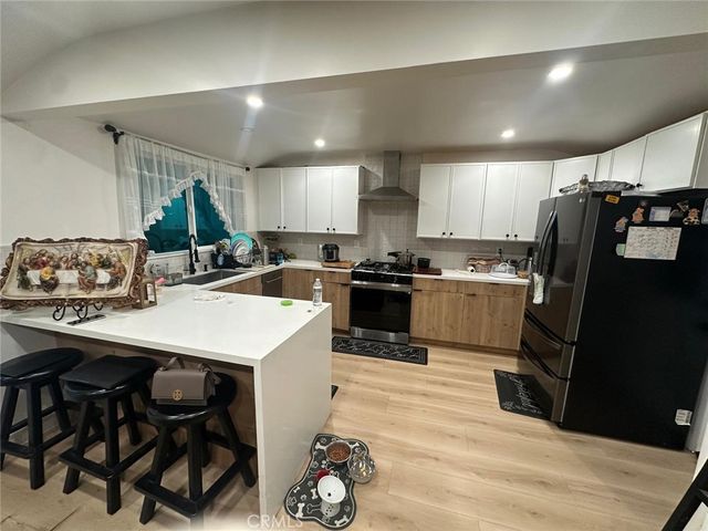 600 E Pinehurst, La Habra, CA 90631