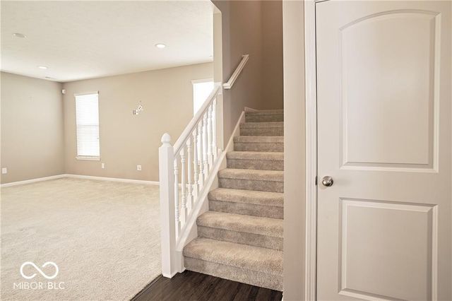 8709 Rowling Way, Indianapolis, IN 46239