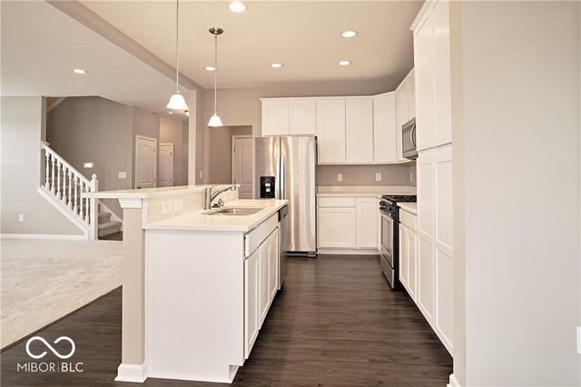 8709 Rowling Way, Indianapolis, IN 46239