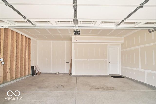 8709 Rowling Way, Indianapolis, IN 46239