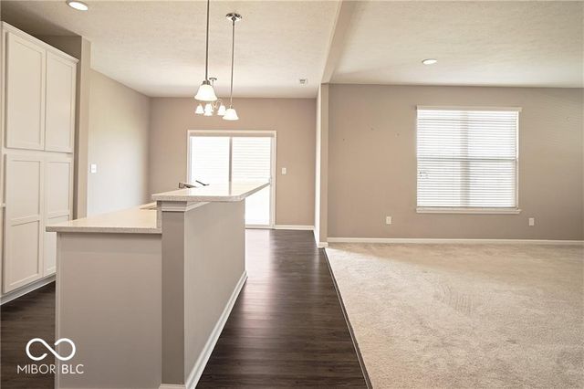 8709 Rowling Way, Indianapolis, IN 46239