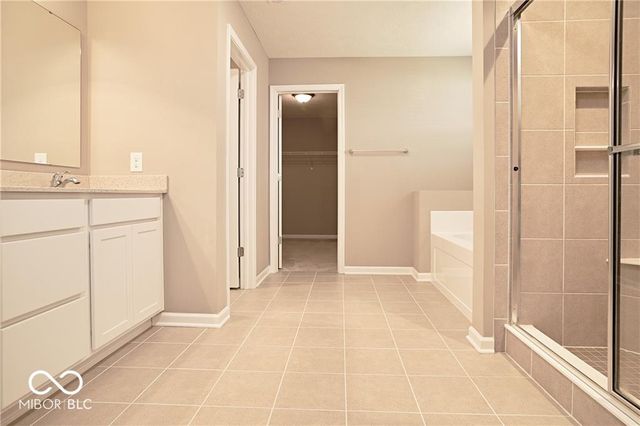 8709 Rowling Way, Indianapolis, IN 46239