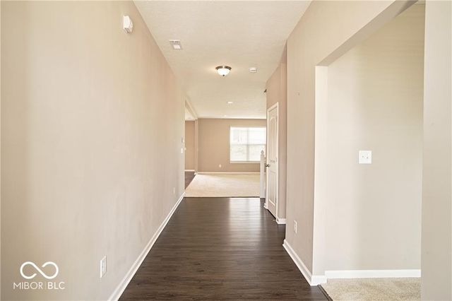 8709 Rowling Way, Indianapolis, IN 46239