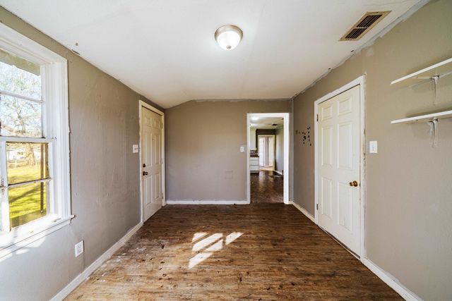 201 E Shofner St., Longview, TX 75604