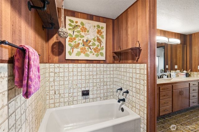 521 S Liberty, Port Angeles, WA 98362