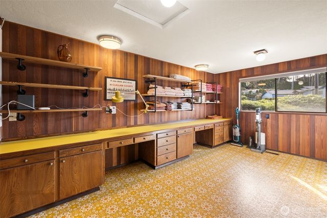 521 S Liberty, Port Angeles, WA 98362