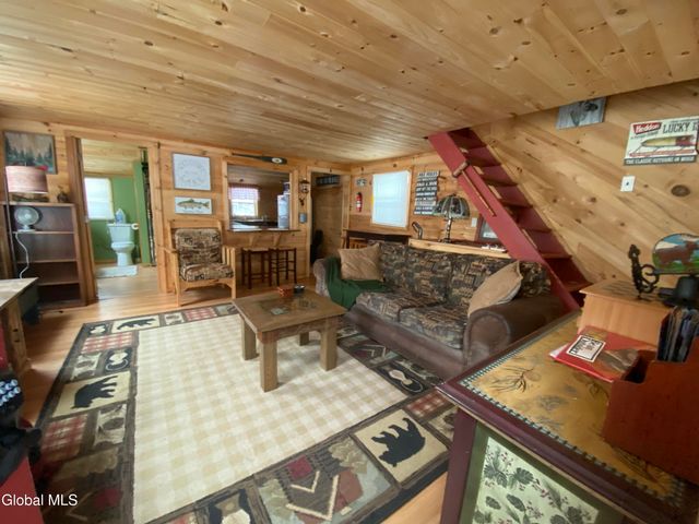 5268 Pillar Way, Fort Ann, NY 12827