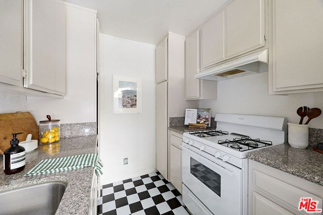 3325 Bagley Avenue 107, Los Angeles, CA 90034