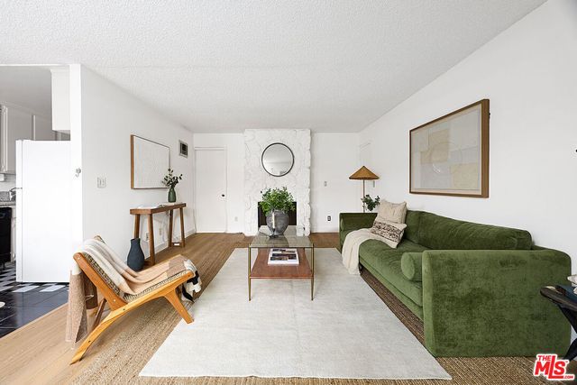 3325 Bagley Avenue 107, Los Angeles, CA 90034