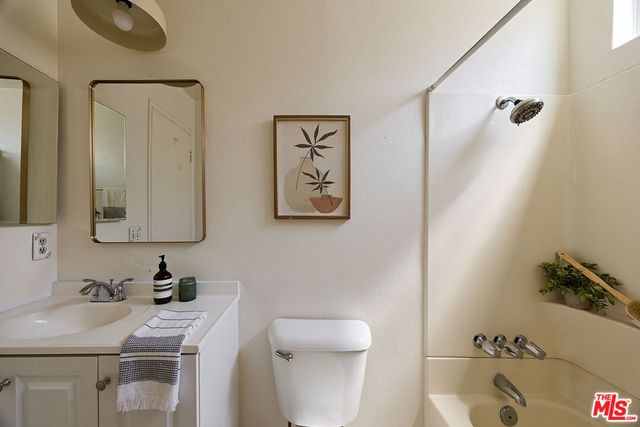 3325 Bagley Avenue 107, Los Angeles, CA 90034