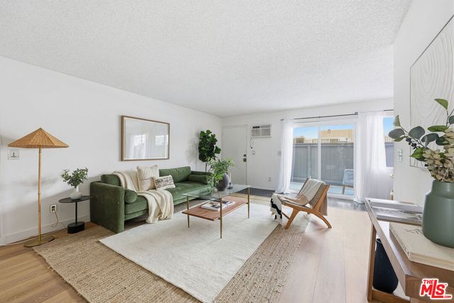 3325 Bagley Avenue 107, Los Angeles, CA 90034