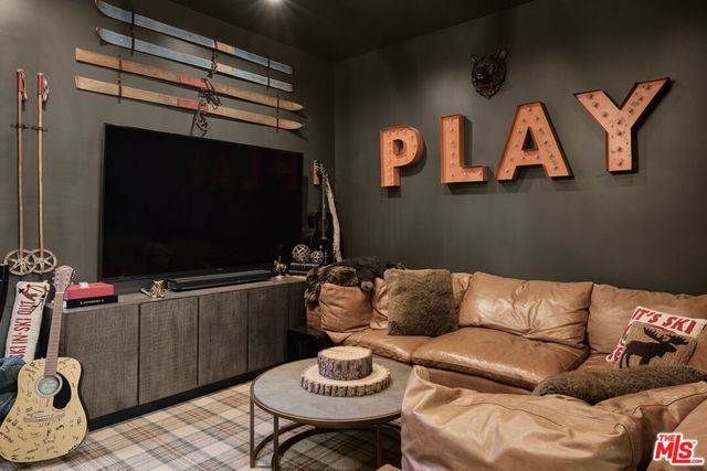 2835 Westbrook Avenue, Los Angeles, CA 90046