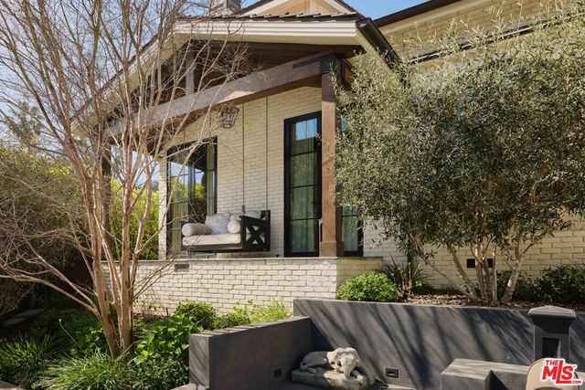 2835 Westbrook Avenue, Los Angeles, CA 90046