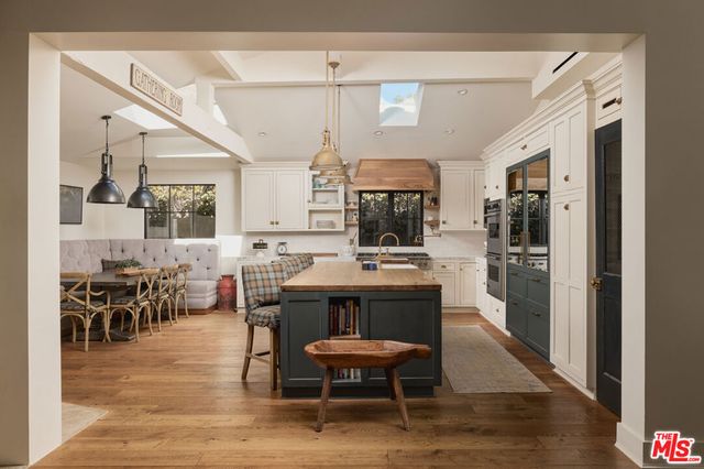 2835 Westbrook Avenue, Los Angeles, CA 90046