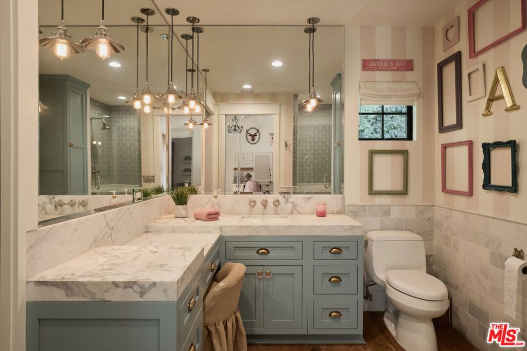 Image 16 of property listing at 2835 Westbrook Avenue, Los Angeles, CA 90046