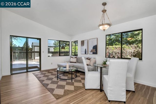 2200 Forsythia Way, Martinez, CA 94553