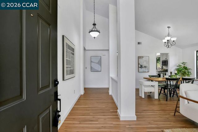 2200 Forsythia Way, Martinez, CA 94553