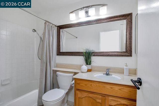 2200 Forsythia Way, Martinez, CA 94553