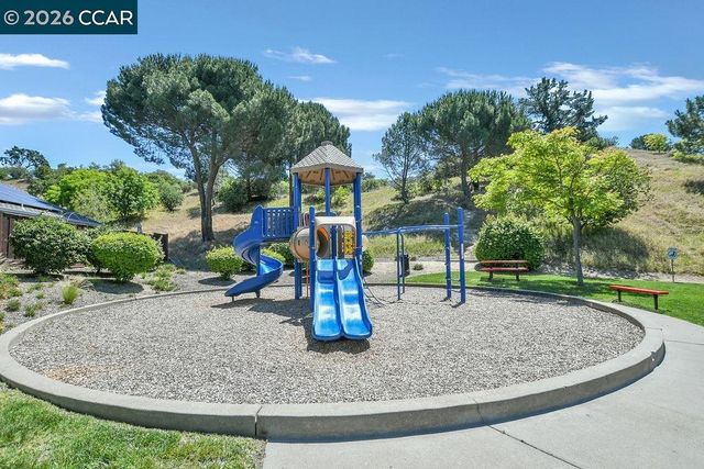 2200 Forsythia Way, Martinez, CA 94553