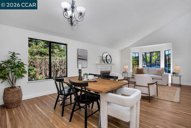 2200 Forsythia Way, Martinez, CA 94553