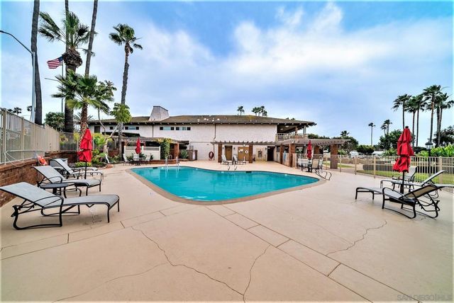 7004 San Bartolo, Carlsbad, CA 92011