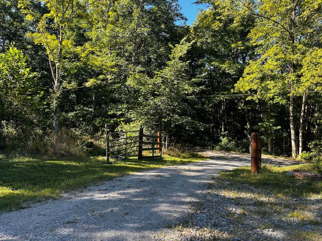 1456 Debord Road, Chillicothe, OH 45601