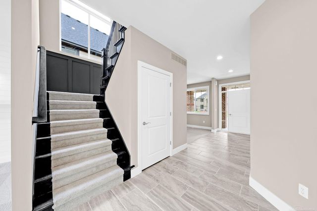 14686 Eleanor Drive, Sterling Heights, MI 48312