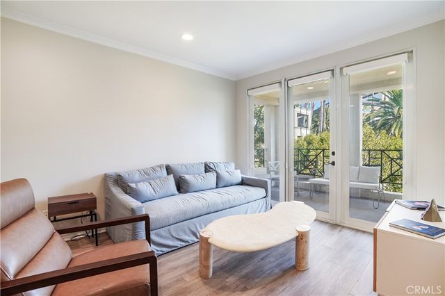 2243 Martin 217, Irvine, CA 92612