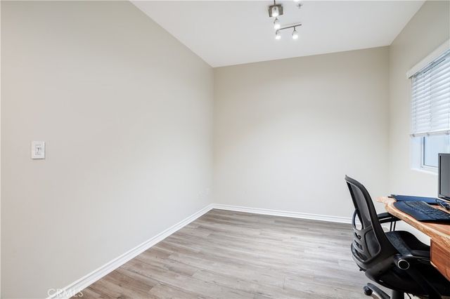 2243 Martin 217, Irvine, CA 92612